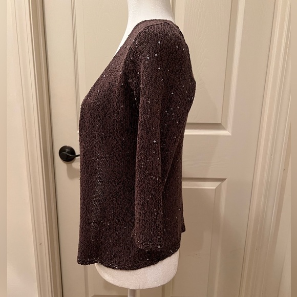 Open Sweater. - Picture 3 of 6